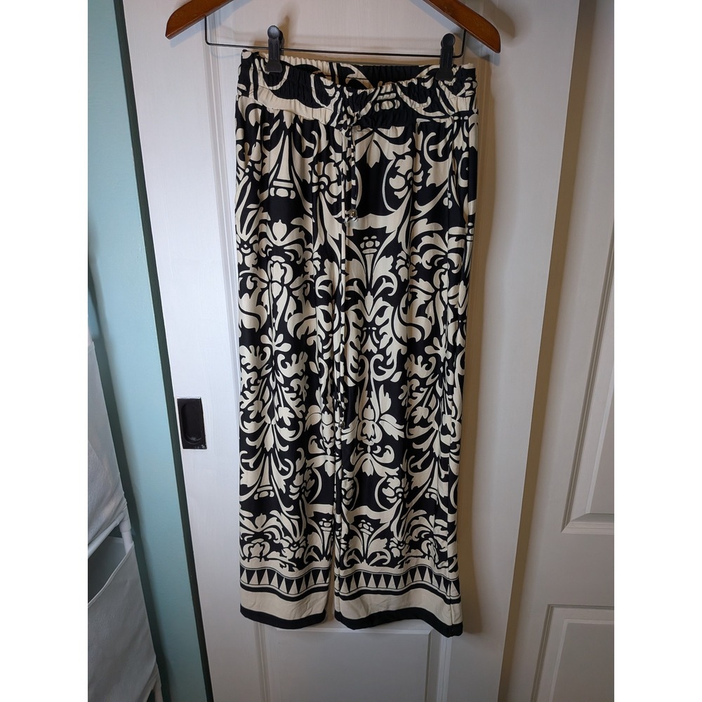 Park & Main Petite Wide Leg Pants Black Cream Damask Scroll Print PM 18673